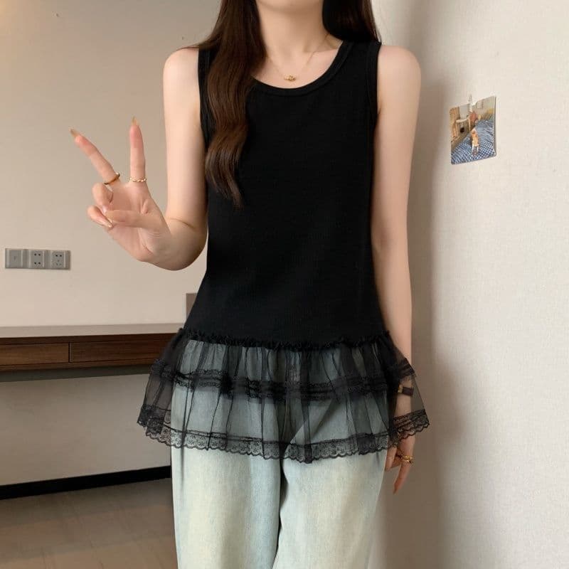 大人かわいい服 レース裾フリルタンクトップ