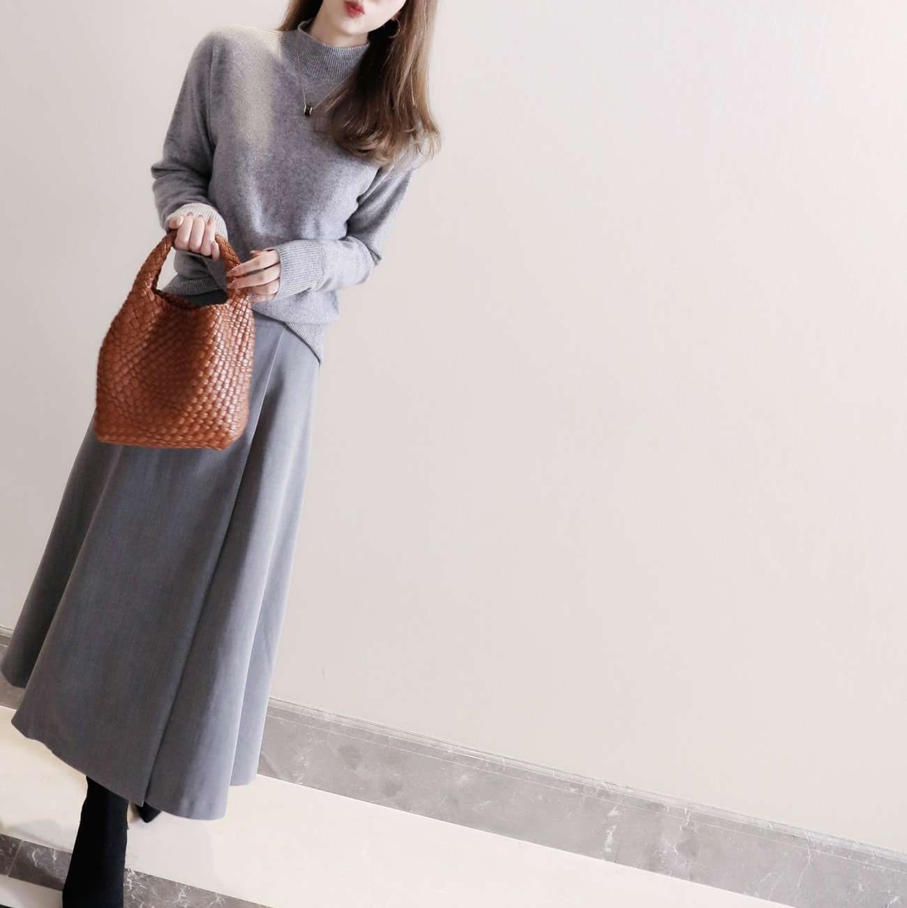 大人かわいい服 ふんわり柔らかロングニットワンピース