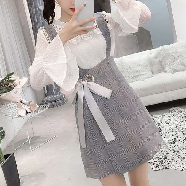 大人かわいい服 レース襟フレアスリーブチェックワンピース