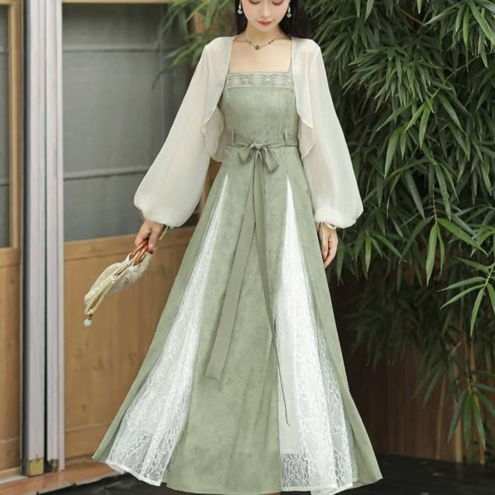 大人かわいい服 春風舞う優美なロングワンピース
