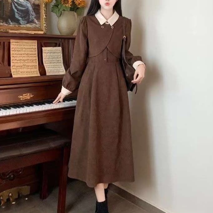 大人かわいい服 クラシックカラーワンピース