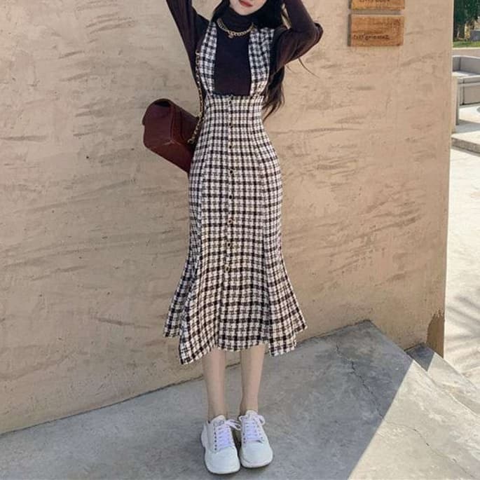 大人かわいい服 チェック柄 シャーリングワンピース