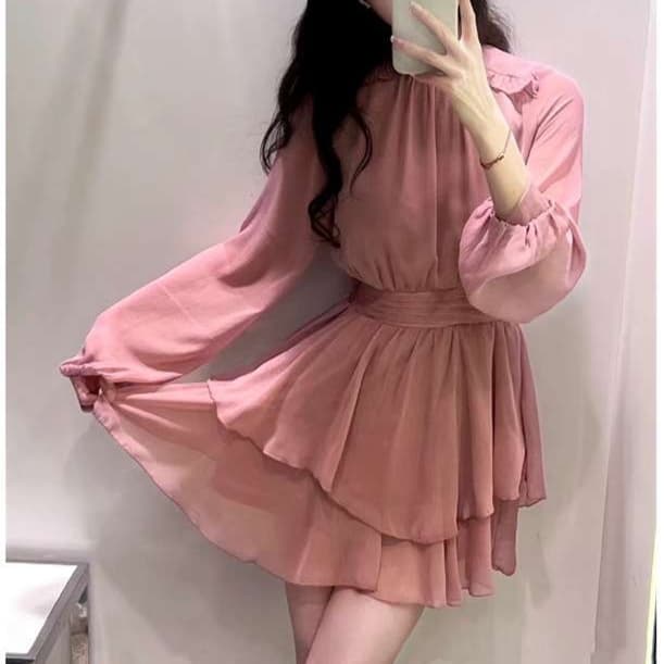 大人かわいい服 フリルネック 優美ティアードワンピース