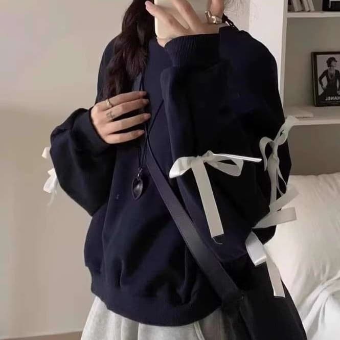 大人かわいい服 ゆるかわ×上品リボンのスウェットプルオーバー
