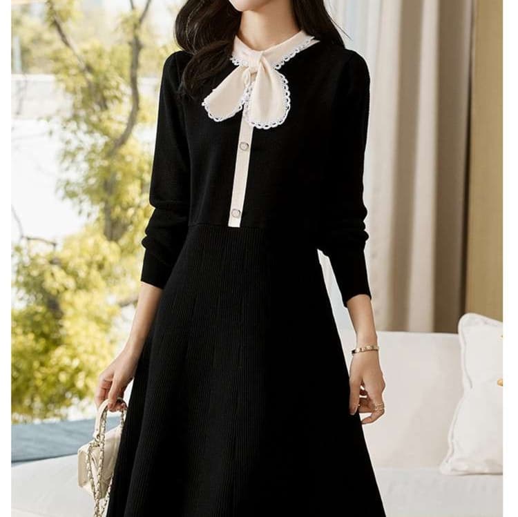大人かわいい服 レース襟付きリボンニットワンピース