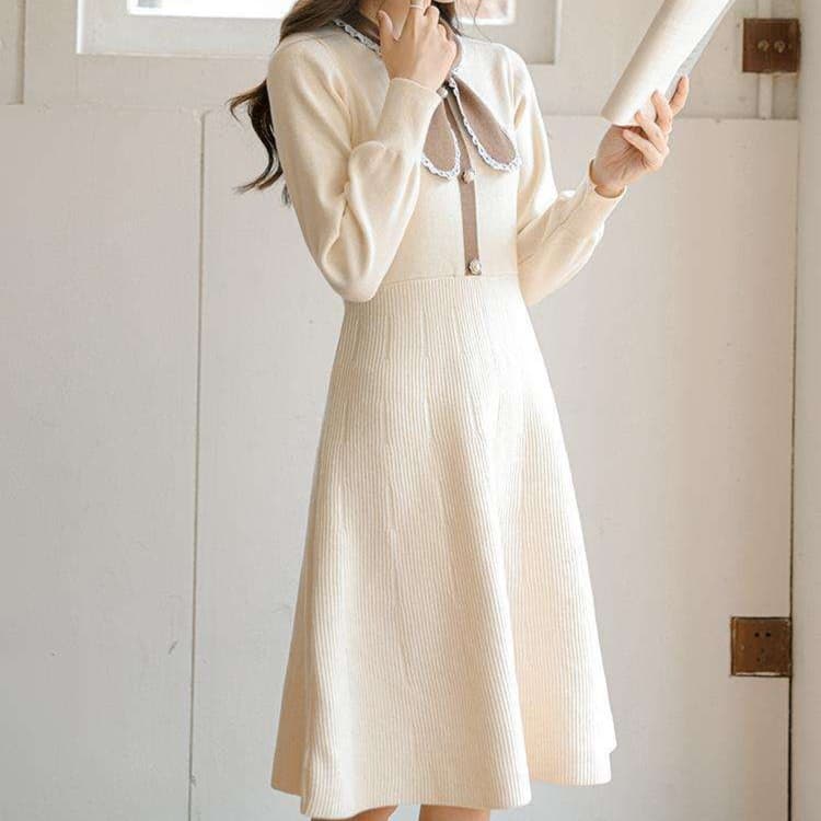 大人かわいい服 リボンカラーレース装飾ニットワンピース