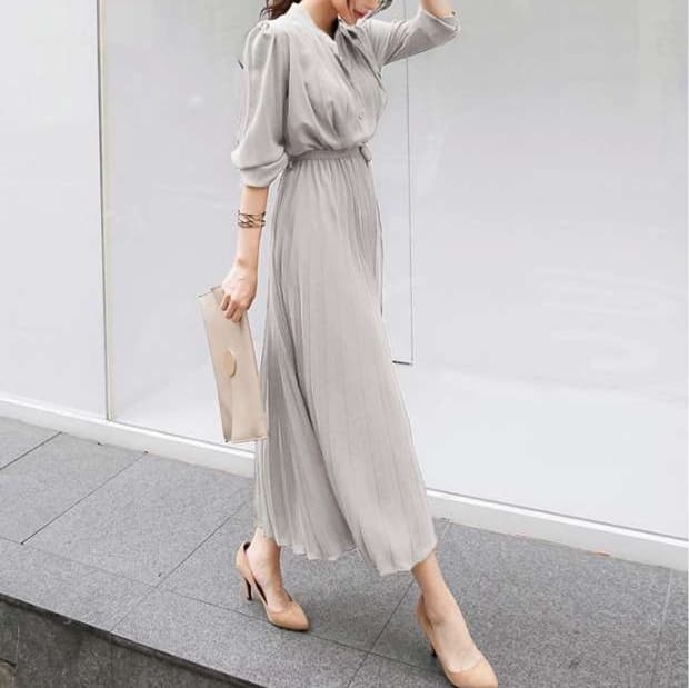 大人かわいい服 上品プリーツロングワンピース