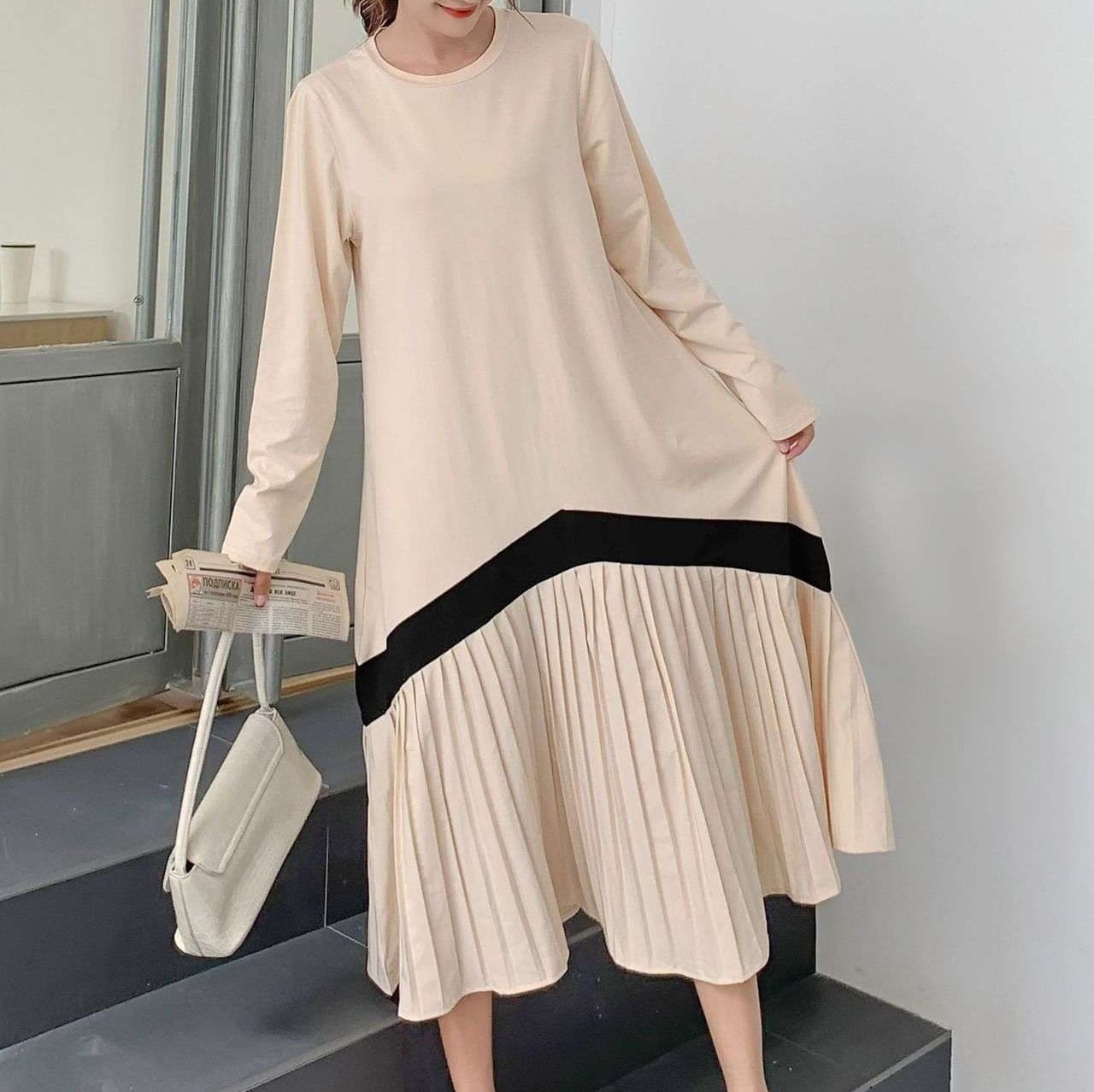 大人かわいい服 ゆったりシルエットプリーツワンピ