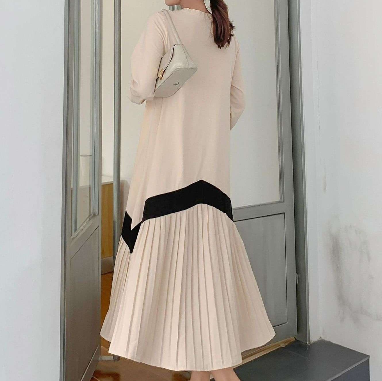 大人かわいい服 ゆったりシルエットプリーツワンピ
