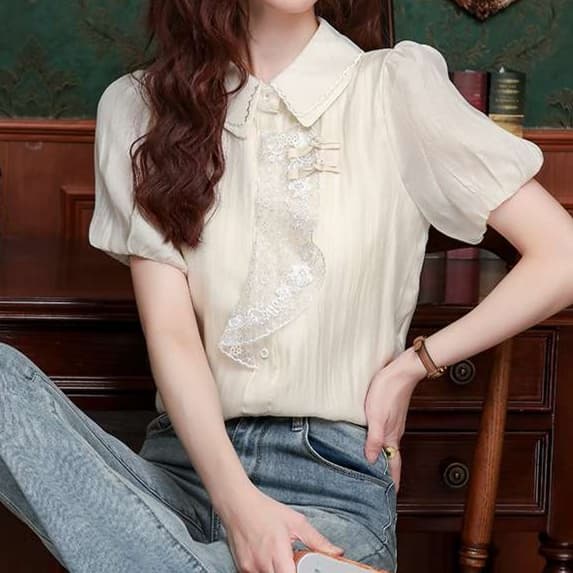 大人かわいい服 レースパフスリーブトップス