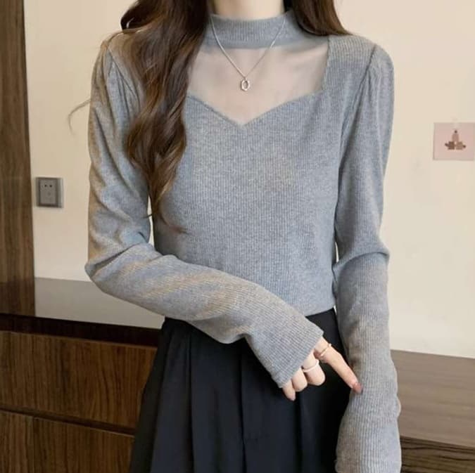 大人かわいい服 透け感リブニット ハートネックトップス