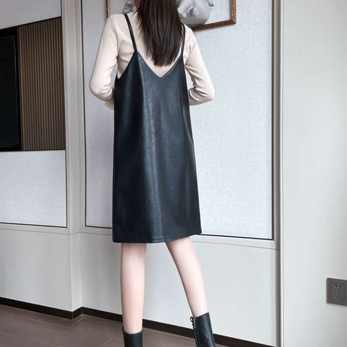 大人かわいい服 レイヤードスタイル革調ワンピース