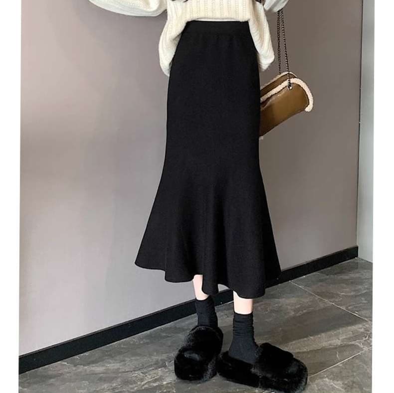 大人かわいい服 マーメイドラインフレアスカート