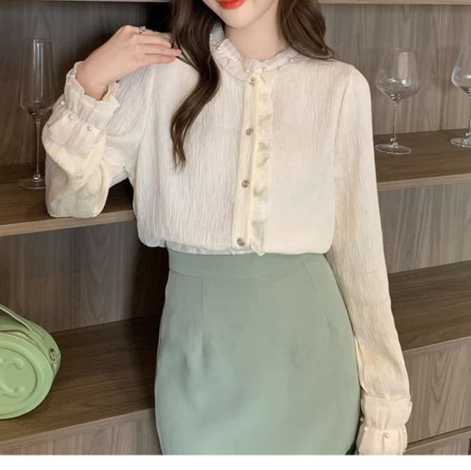 大人かわいい服 クラシカルフリルカラー長袖ブラウス