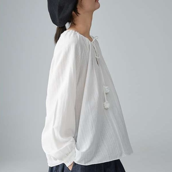 大人かわいい服 ふんわりガーリー袖タックブラウス