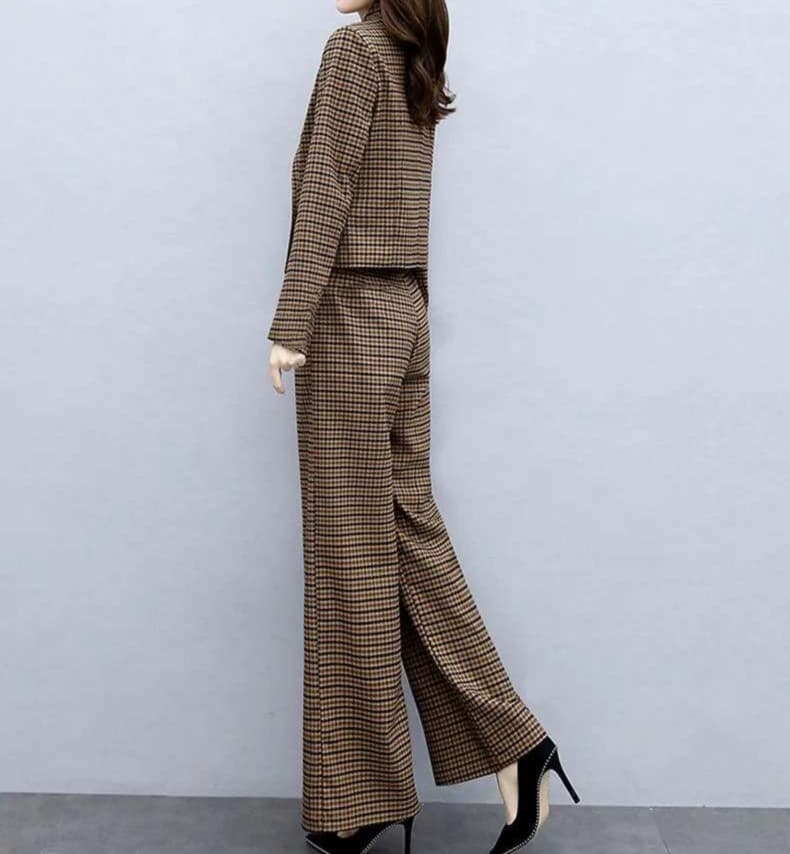 大人かわいい服 ウール調チェックの上品セットアップ