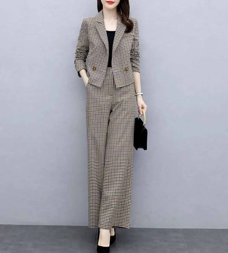 大人かわいい服 ウール調チェックの上品セットアップ