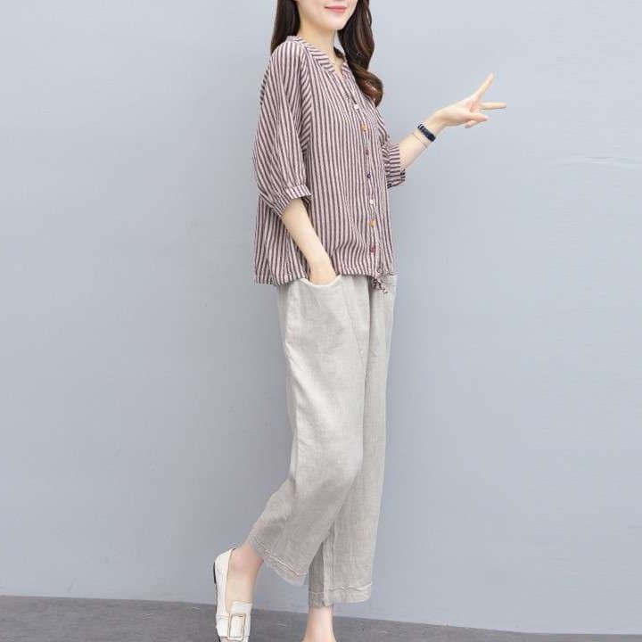 大人かわいい服 リネン調ストライプのナチュラルセットアップ
