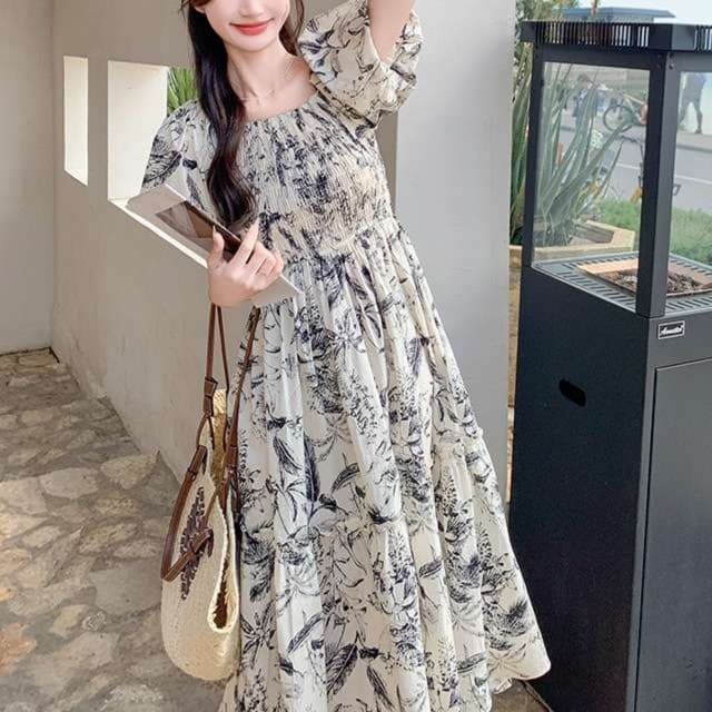 大人かわいい服 ギャザー×ティアード 花柄ワンピ