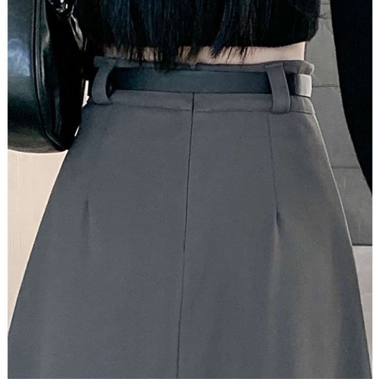 大人かわいい服 きれいめ プリーツロング丈フレアスカート