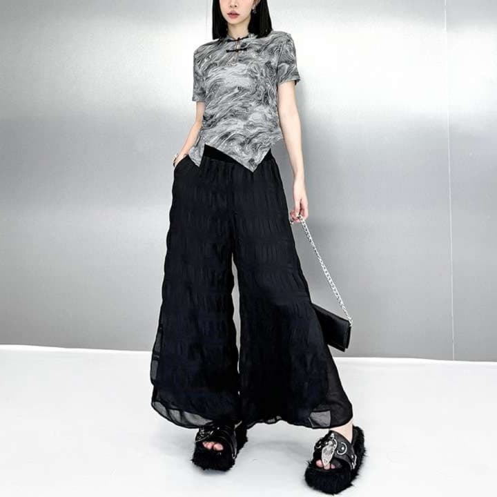 大人かわいい服 軽やかシアープリーツワイドパンツ