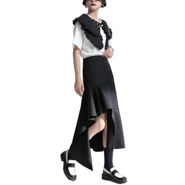 大人かわいい服 華やかアシンメトリーフリルスカート