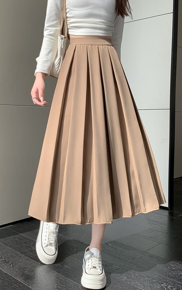 大人かわいい服 ふんわり優美プリーツスカート