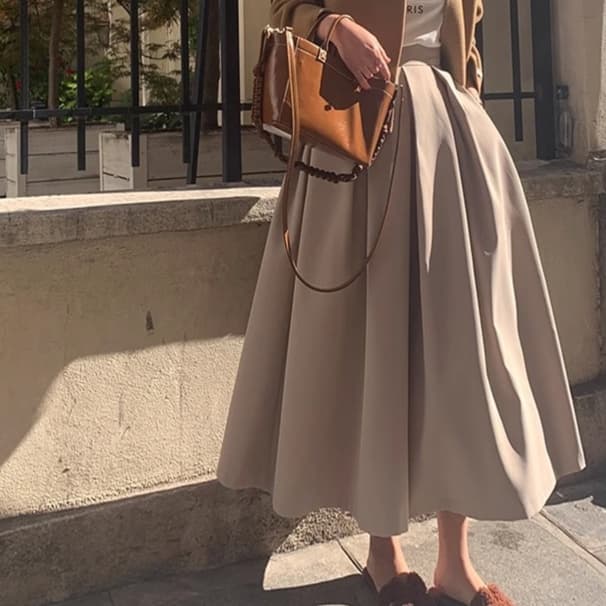 大人かわいい服 エアリープリーツ ボリュームロングスカート