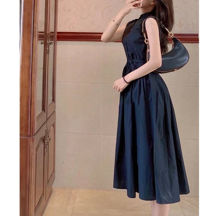 大人かわいい服 シンプル上品 ギャザーワンピース