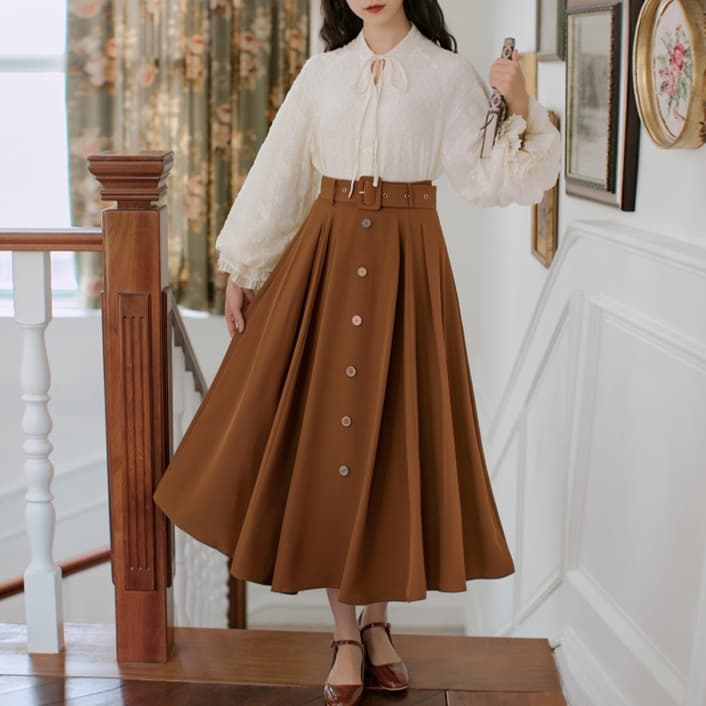 大人かわいい服 リボン襟フリル袖ブラウス×プリーツスカート