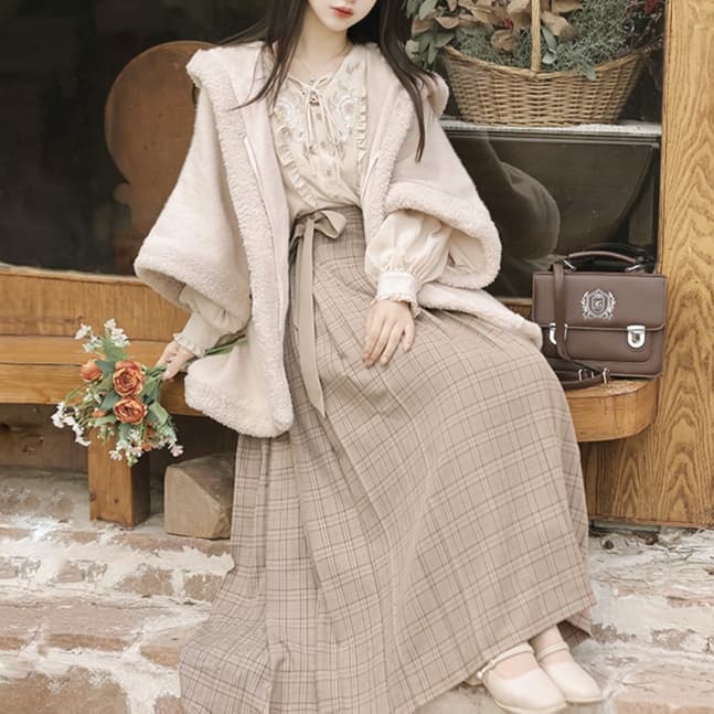 大人かわいい服 上品レトロセットアップ