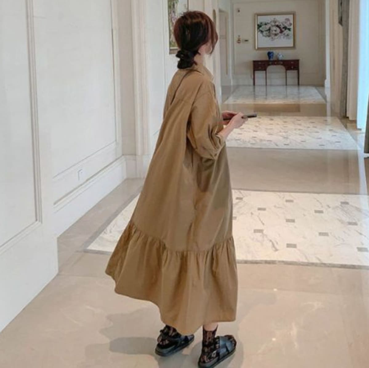 大人かわいい服 ゆったりシルエット ギャザーシャツワンピース