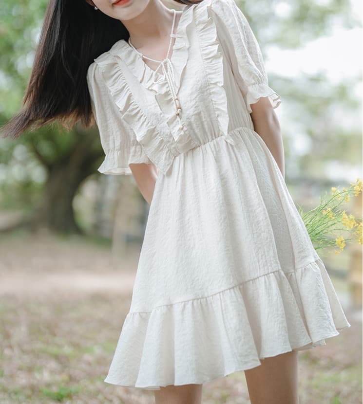 大人かわいい服 フリル襟シフォンティアードワンピ