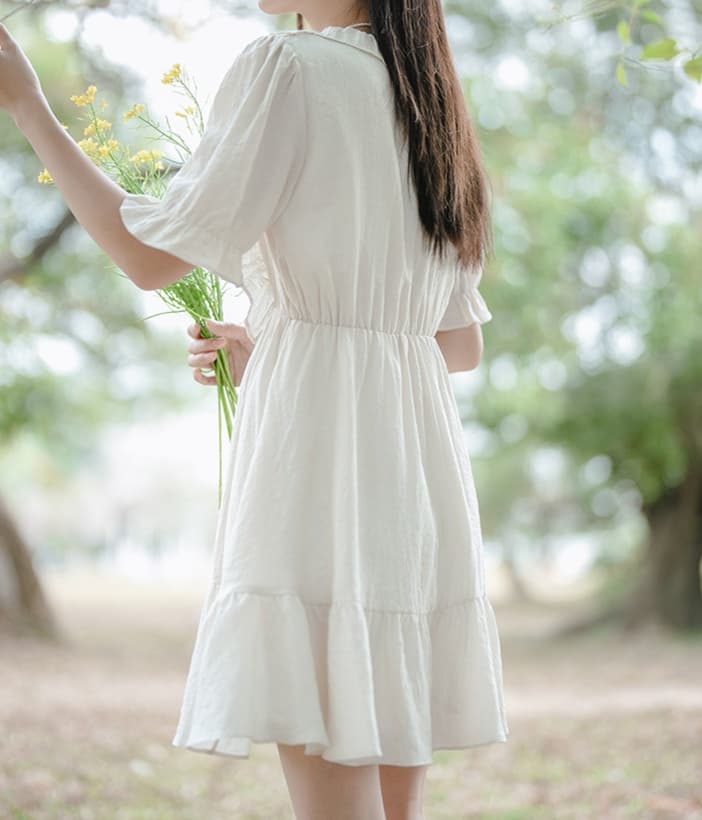 大人かわいい服 フリル襟シフォンティアードワンピ