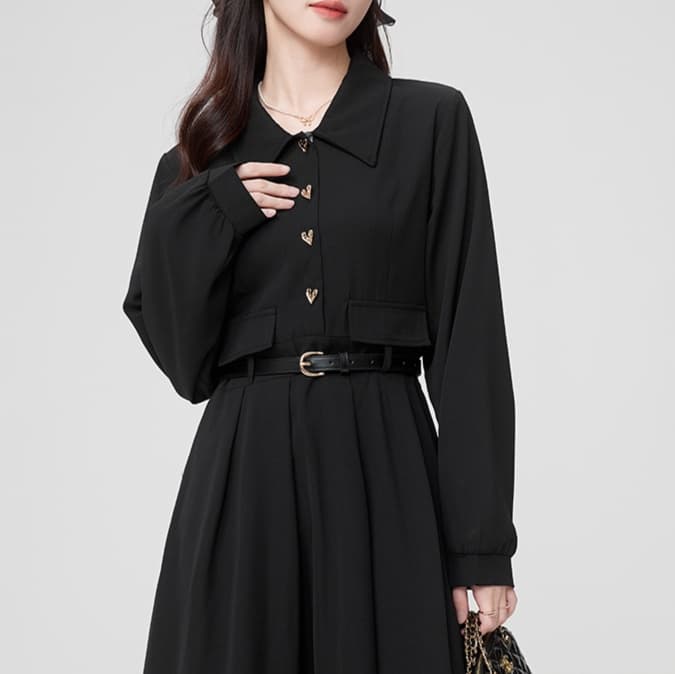 大人かわいい服 ハートボタン プリーツワンピース