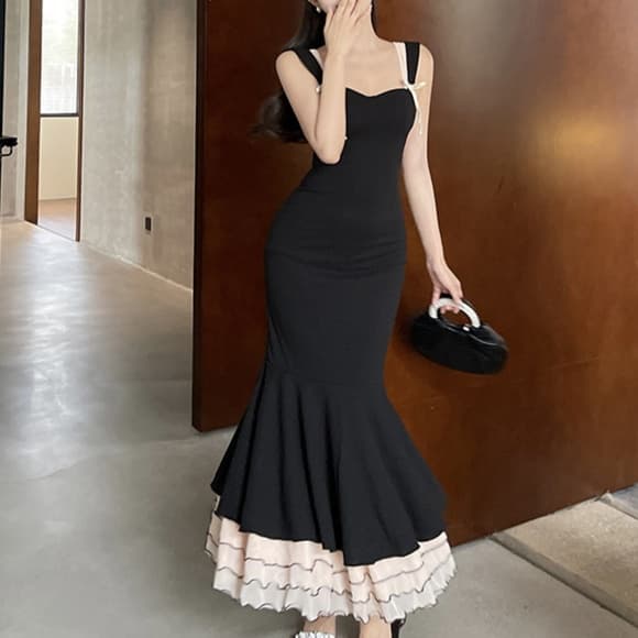 大人かわいい服 フリルアクセント マーメイドワンピース