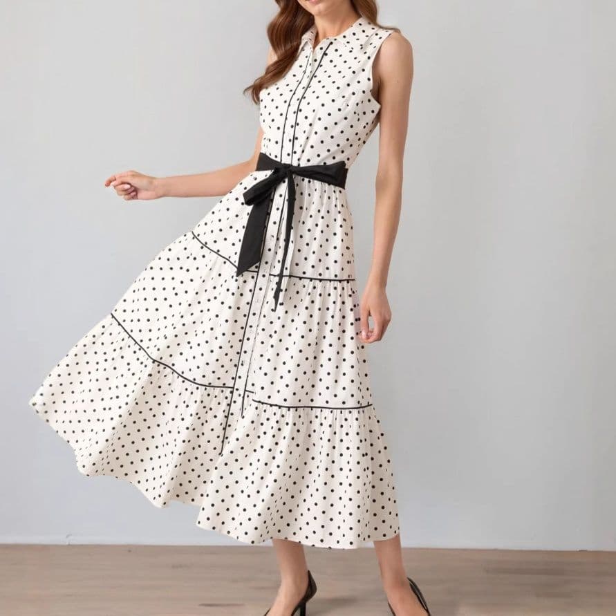 大人かわいい服 ドット柄ノースリーブ襟付きワンピース