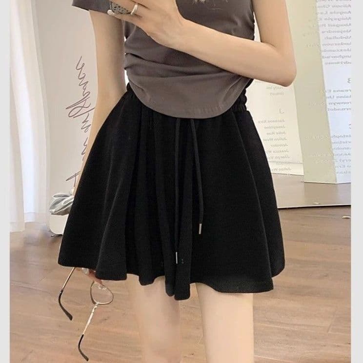 大人かわいい服 バレエ風プリーツスカート風ショートパンツ