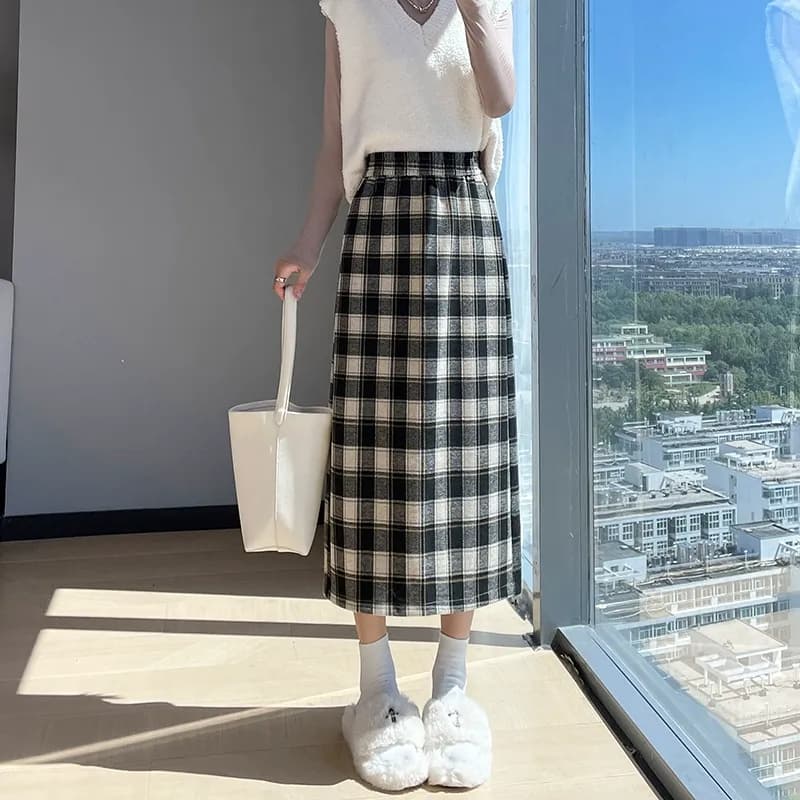 大人かわいい服 上品シルエットのチェックミディスカート