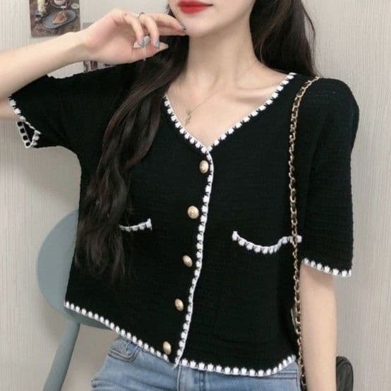 大人かわいい服 上品編みデザインショートカーデ