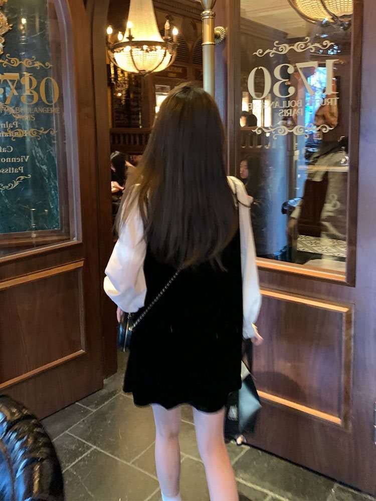 大人かわいい服 リボンとフリルのレトロガーリーワンピース