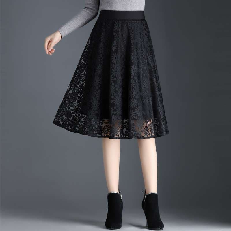 大人かわいい服 花柄レース フレアスカート