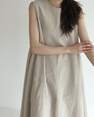 大人かわいい服 ゆったりシルエット ノースリーブ麻混ロングワンピース