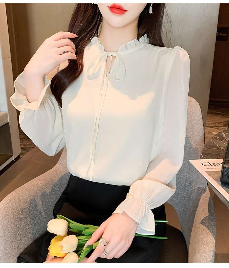 大人かわいい服 上品フリルネック シフォンブラウス