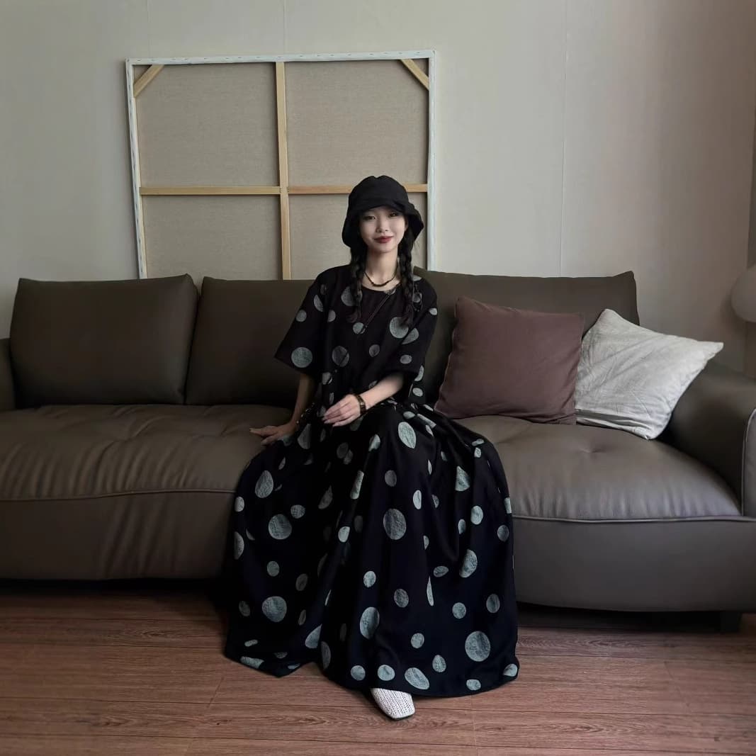 大人かわいい服 レトロ水玉柄マキシワンピース