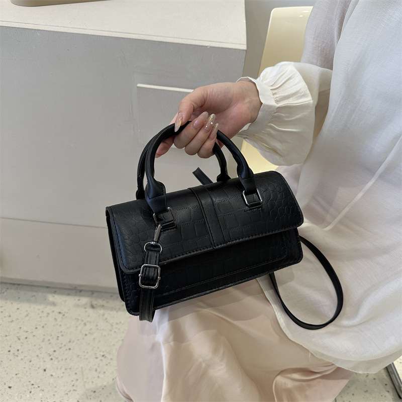 大人かわいい 上品コンパクトスクエア2WAYバッグ