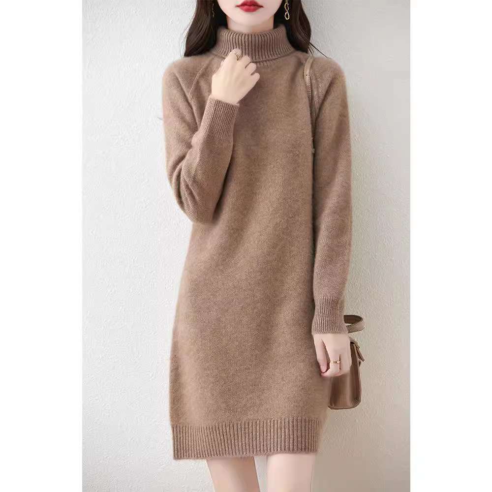 大人かわいい服 タートルネックニットワンピース