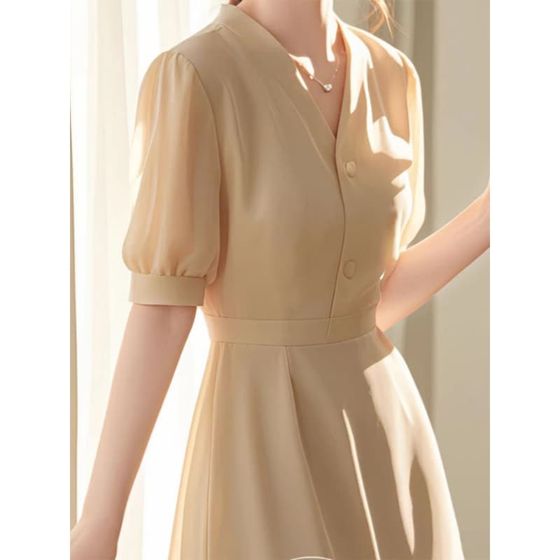 大人かわいい服 ふんわり優美なシフォンワンピース