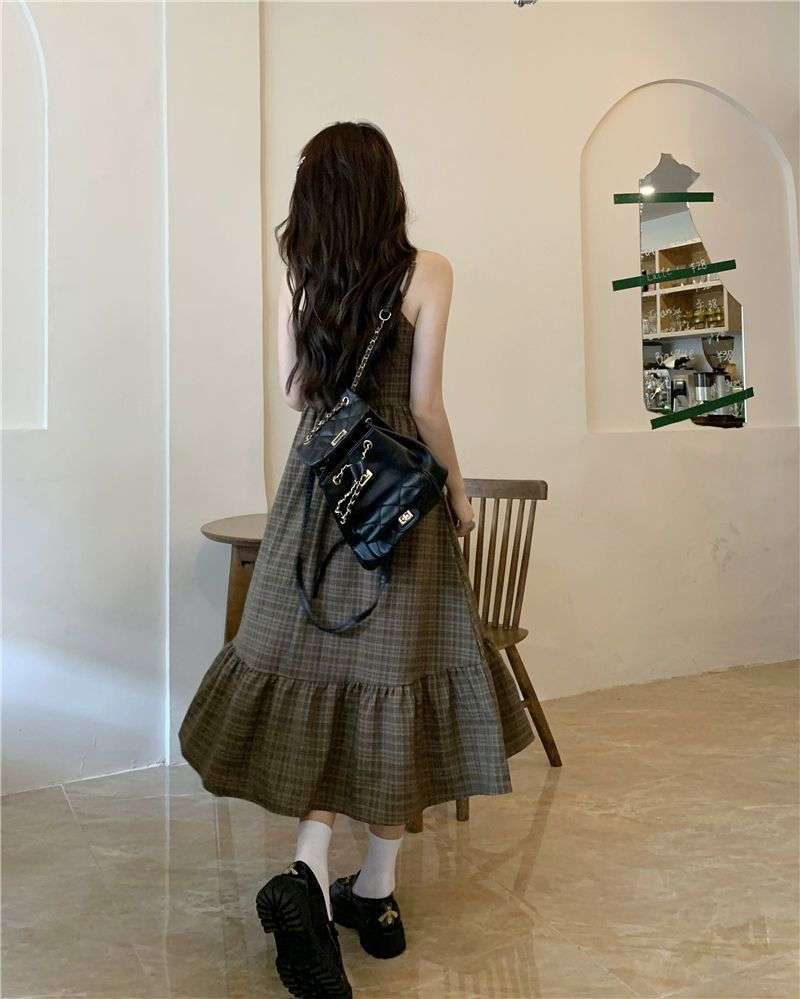 大人かわいい服 ふんわり揺れる チェック柄ティアードワンピース