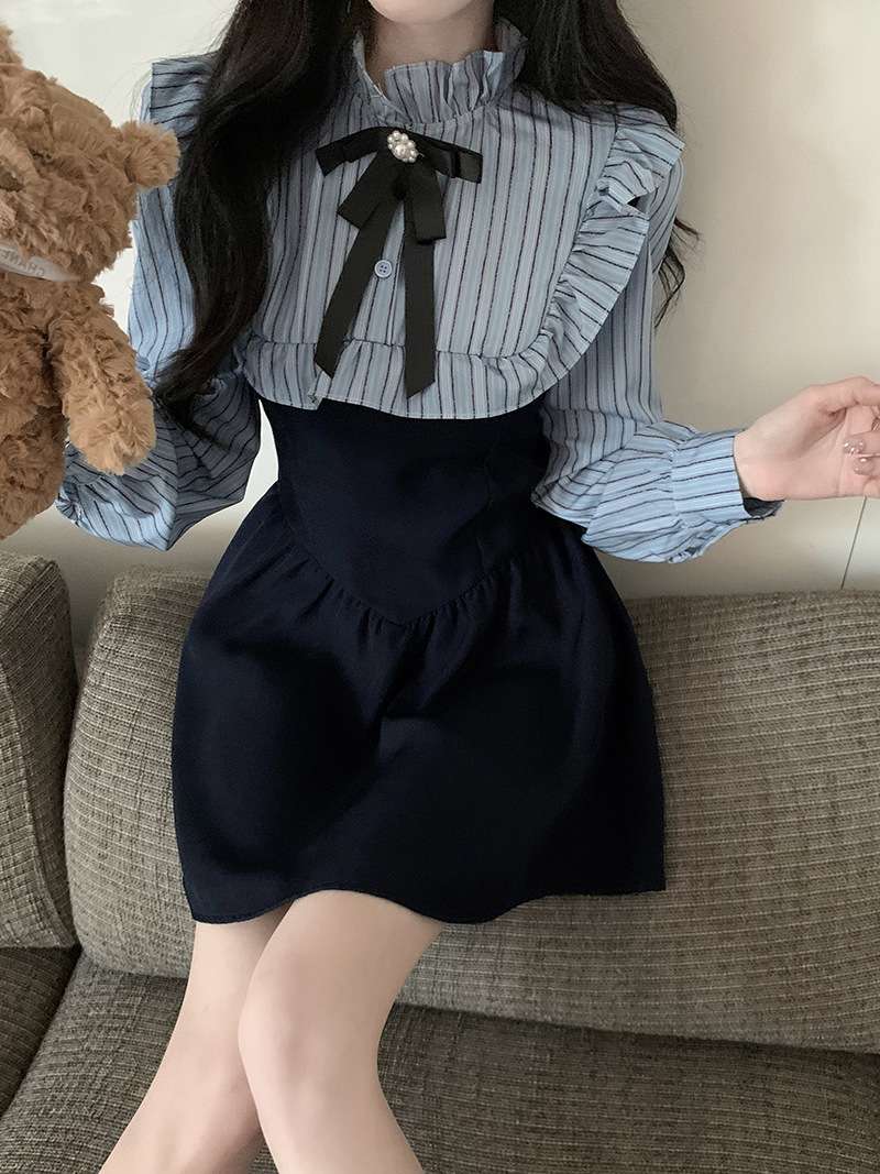 大人かわいい服 フリルカラーレースアップクラシカルワンピース